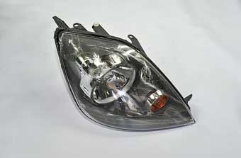 FESTİVA ÇIKMA YEDEK PARÇA FORD CIKMA YEDEK FİESTA 2 SAĞ FAR